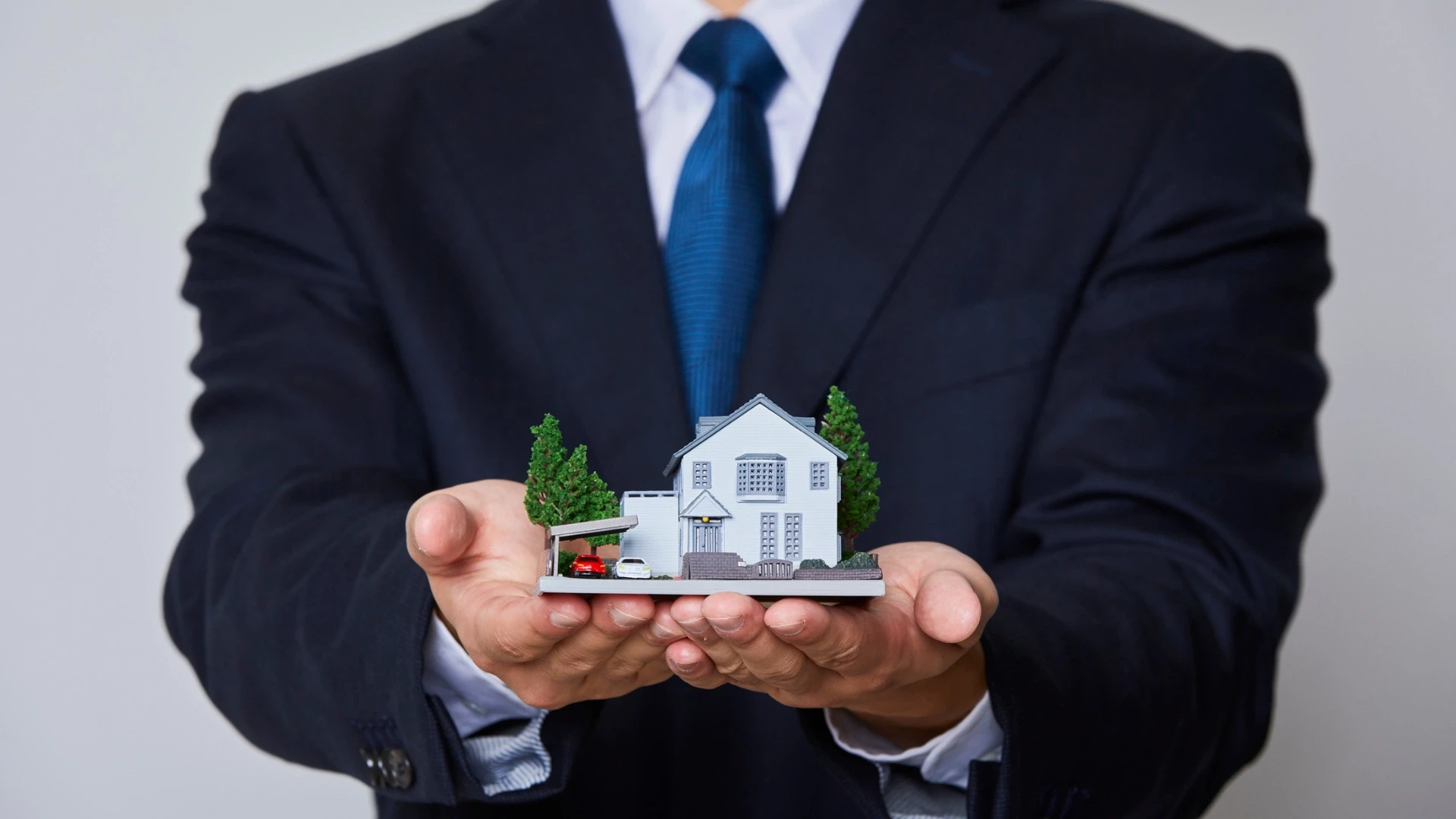 Build vs Buy and Legacy Modernisation