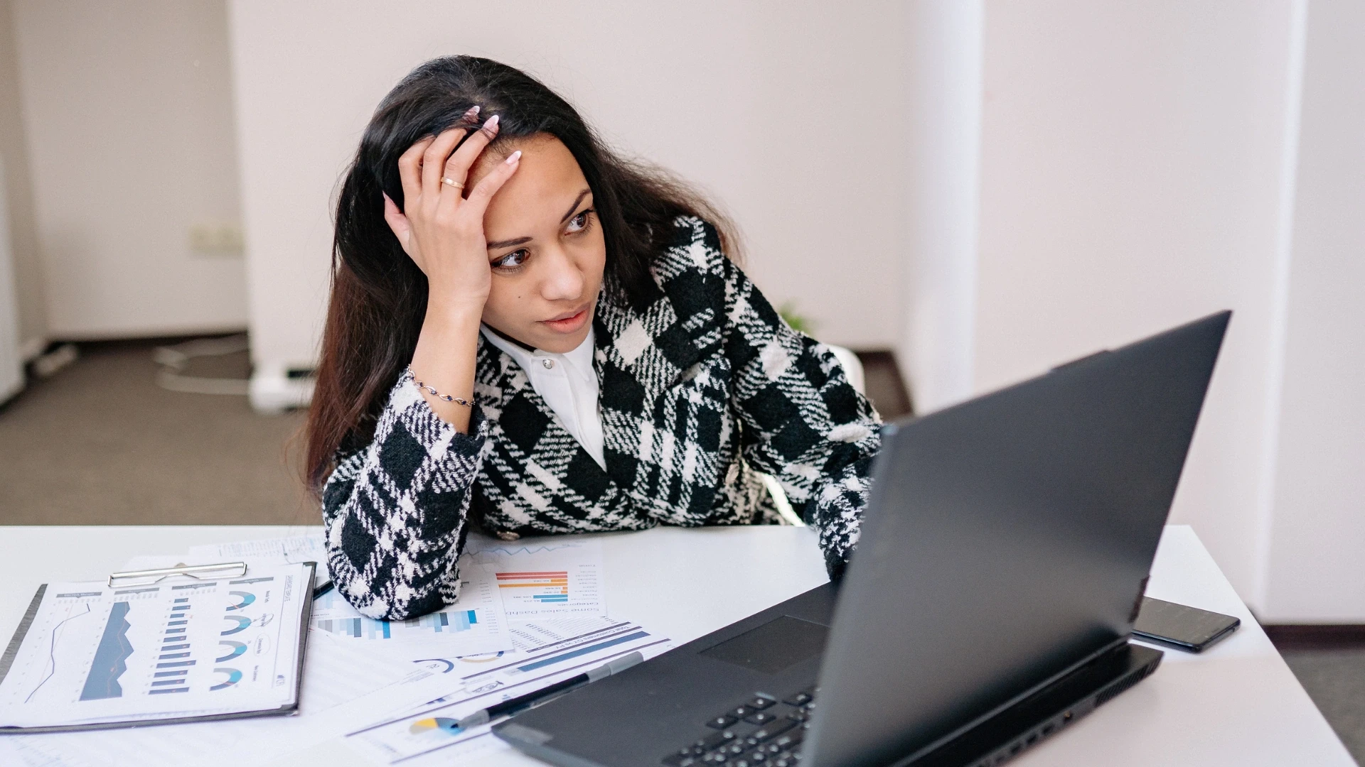 What to Do When Two Vendors Score Within 5 Points